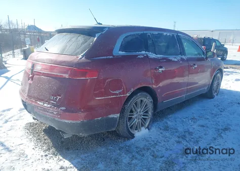 2013 Lincoln Mkt Ecoboost z USA, uszkodzony, nr VIN 2LMHJ5ATXDBL50682